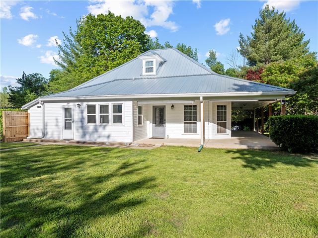 324 N Cherry Street, Harrison, AR 72601