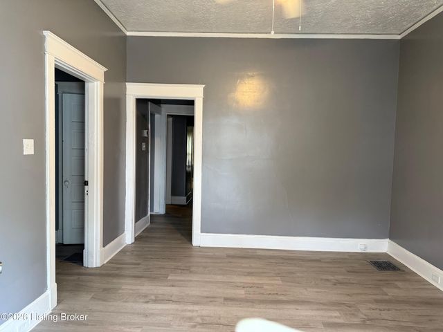 2117 Greenwood Ave, Louisville, KY 40210