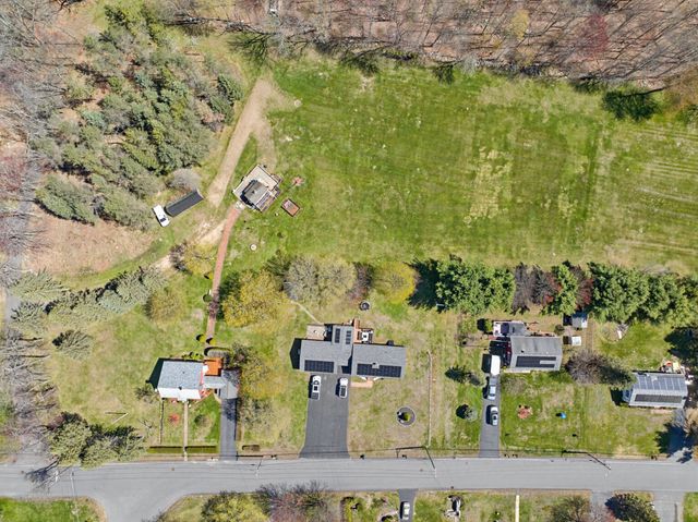 136 Chapel St, Gardner, MA 01440