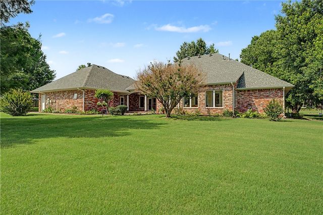 6356 Wells Circle, Springdale, AR 72762