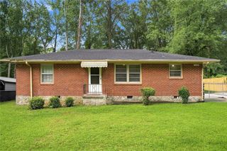 126 E Mimosa Drive, Jonesboro, GA 30236
