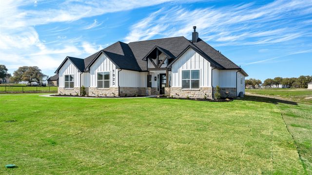 1023 Elevation Trail, Weatherford, TX 76087