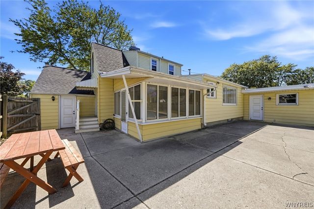114 Brockett Drive, Tonawanda, NY 14223