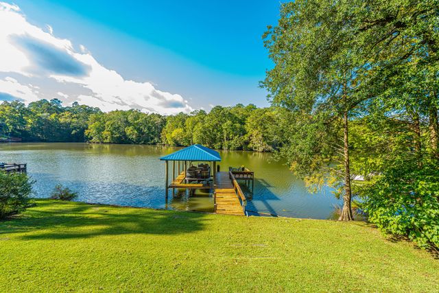1075 Chapel Branch Road, Santee, SC 29142