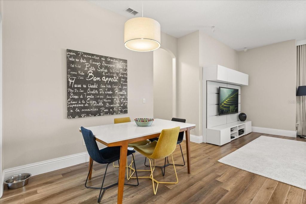 Image 20 of property listing at 13010 ISLAMORADA DRIVE, Orlando, FL 32837