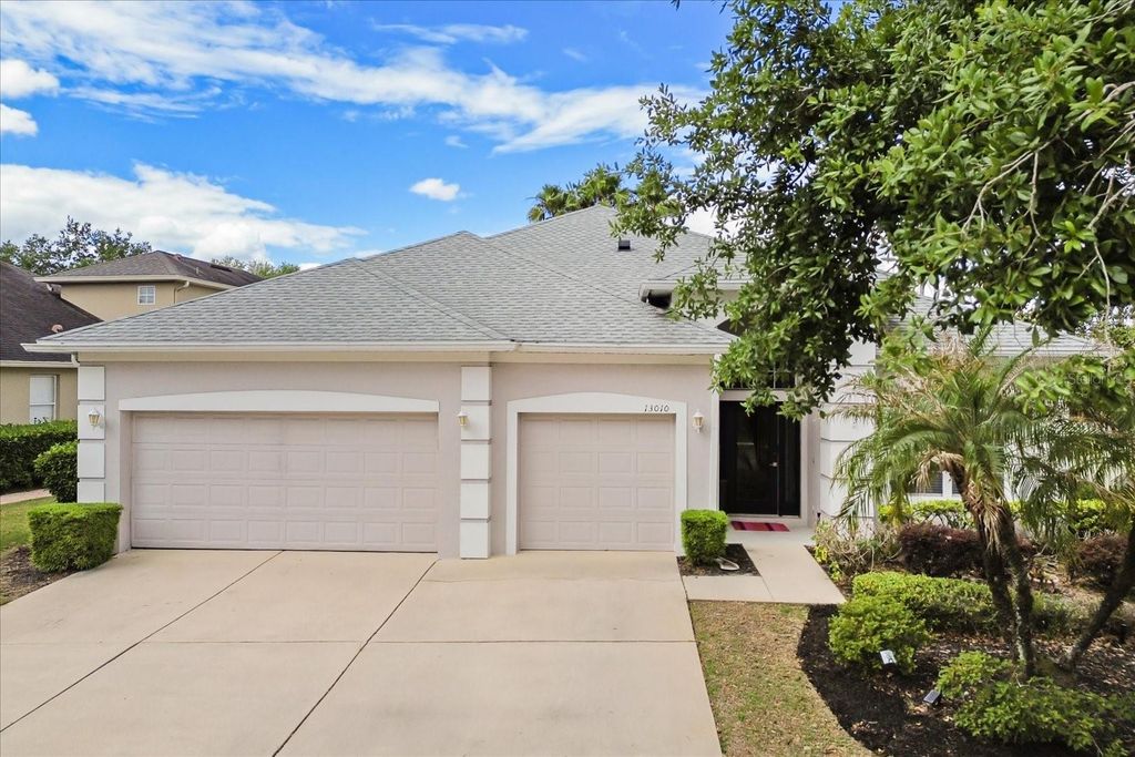 Image 5 of property listing at 13010 ISLAMORADA DRIVE, Orlando, FL 32837
