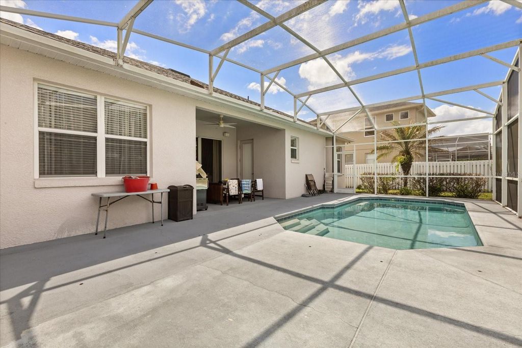 Image 41 of property listing at 13010 ISLAMORADA DRIVE, Orlando, FL 32837
