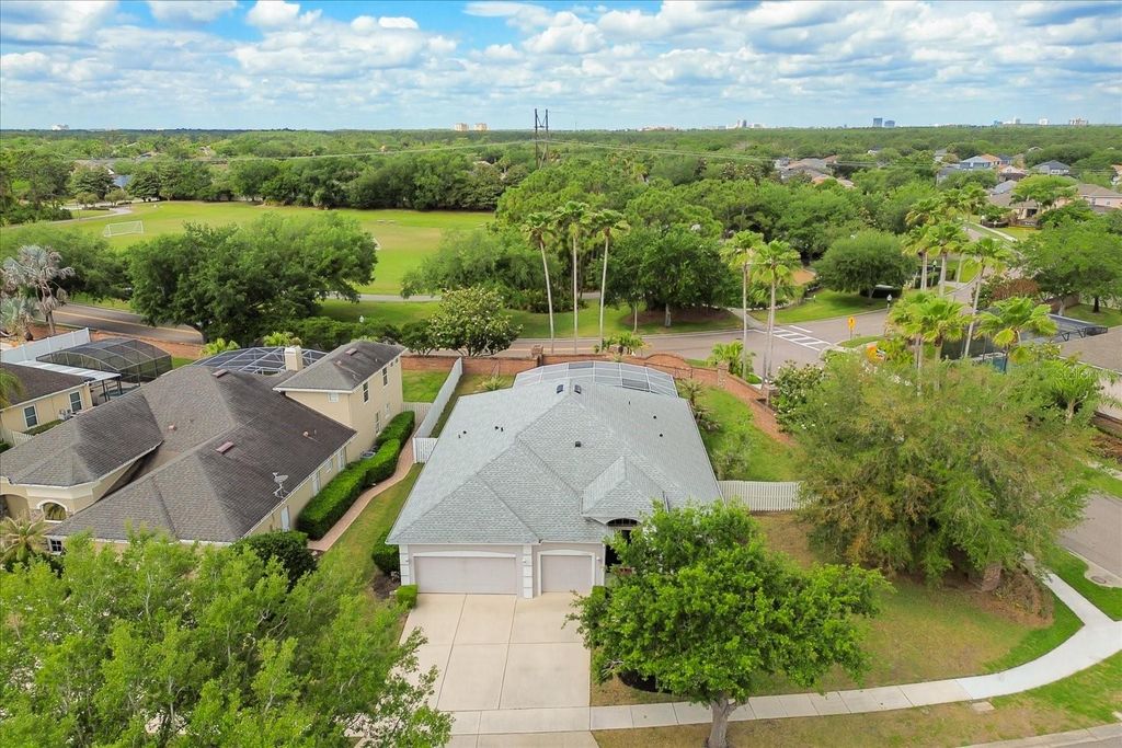 Image 46 of property listing at 13010 ISLAMORADA DRIVE, Orlando, FL 32837