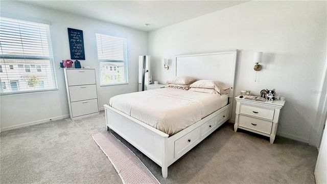 3244 SKYLINE LOOP, Kissimmee, FL 34758