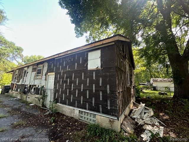 16891 Fenton Street, Detroit, MI 48219