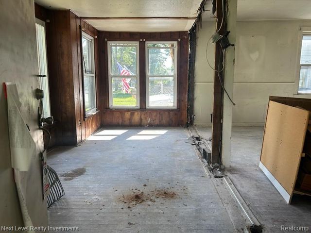 16891 Fenton Street, Detroit, MI 48219