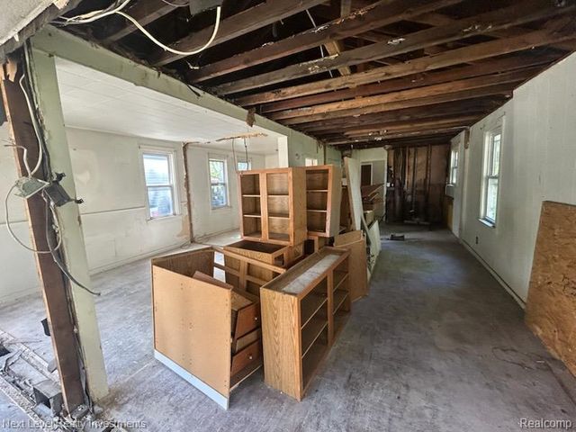 16891 Fenton Street, Detroit, MI 48219
