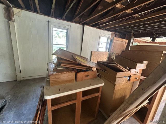 16891 Fenton Street, Detroit, MI 48219
