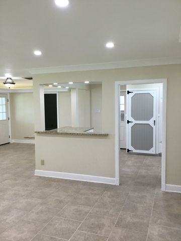 217 Bruce Avenue, Shreveport, LA 71105