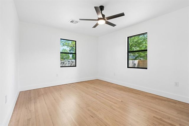 832 Oakbrook Drive, Norman, OK 73072