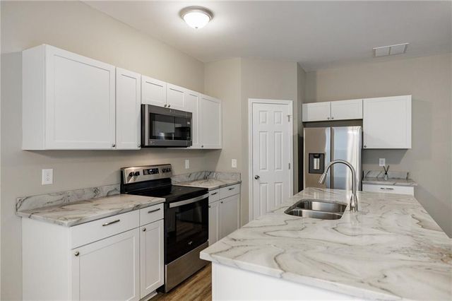 103 Three Rivers Court, Hull, GA 30646
