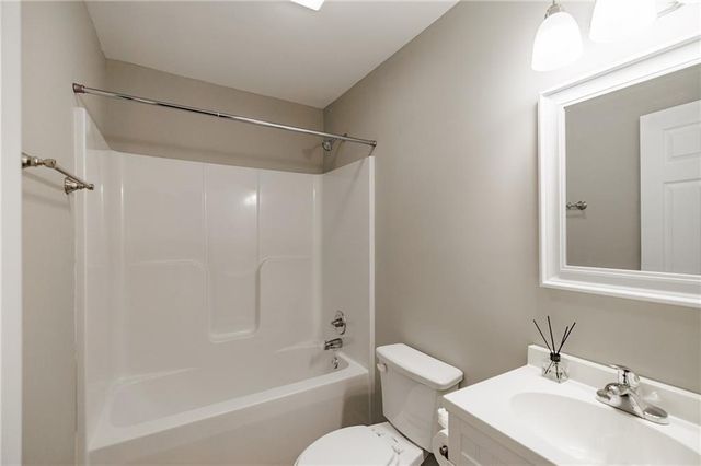 103 Three Rivers Court, Hull, GA 30646