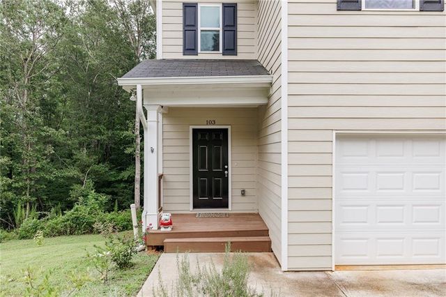 103 Three Rivers Court, Hull, GA 30646