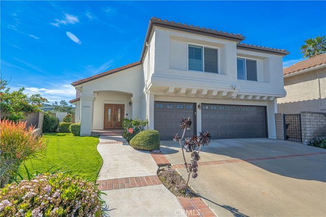 23454 Cloverdale Court, Newhall, CA 91321