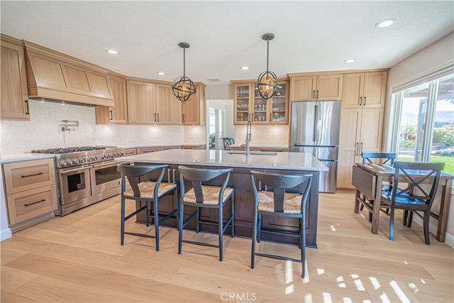 23454 Cloverdale Court, Newhall, CA 91321