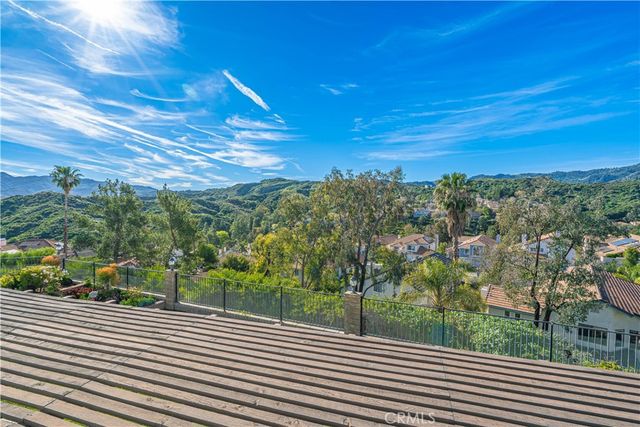 23454 Cloverdale Court, Newhall, CA 91321