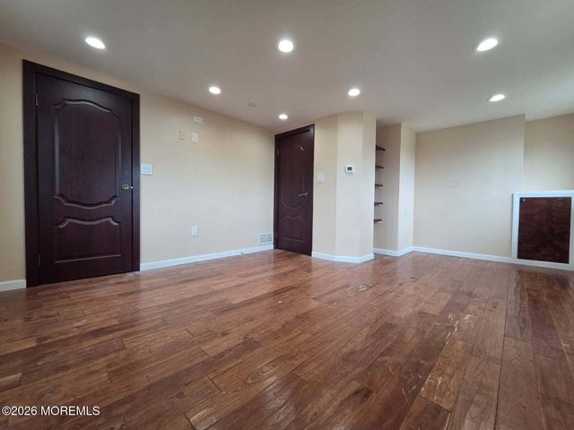 261 State Route 36, Hazlet, NJ 07730