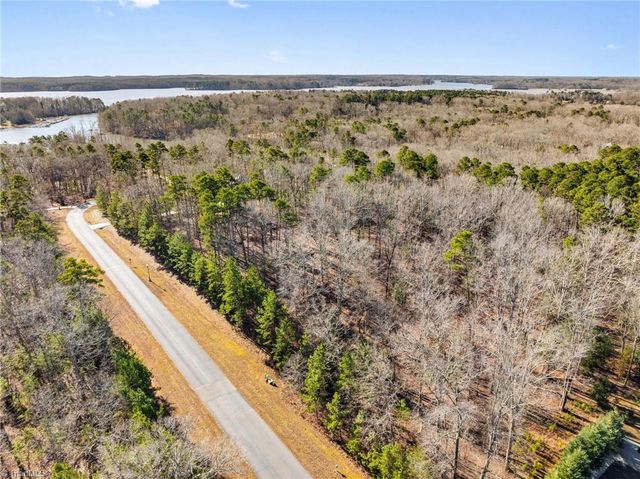 188 Starboard Reach, Lexington, NC 27292