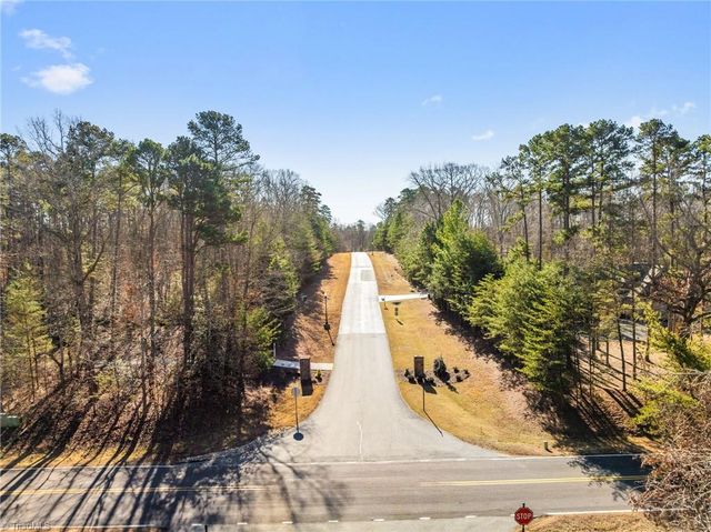 188 Starboard Reach, Lexington, NC 27292