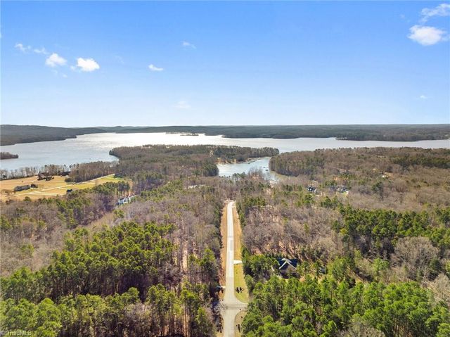 188 Starboard Reach, Lexington, NC 27292