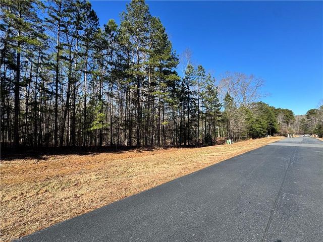 188 Starboard Reach, Lexington, NC 27292