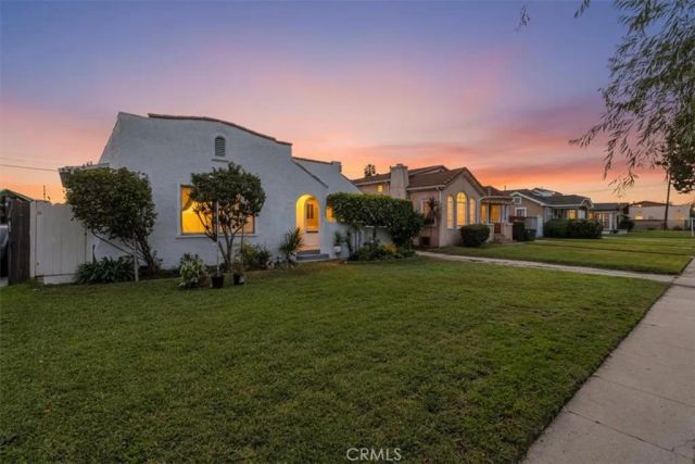 4324 2nd Ave, Los Angeles, CA 90008