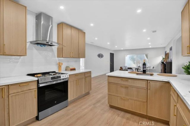 4324 2nd Ave, Los Angeles, CA 90008