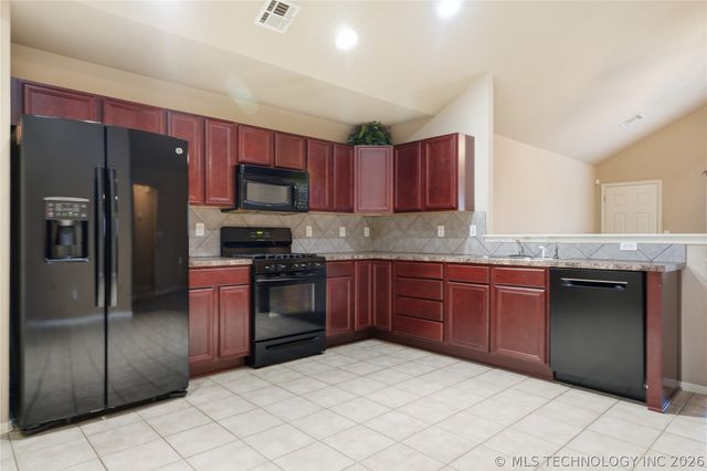 2838 S 138th East Avenue, Tulsa, OK 74134