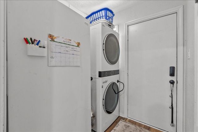 202 Harborcrest Drive, Seabrook, TX 77586