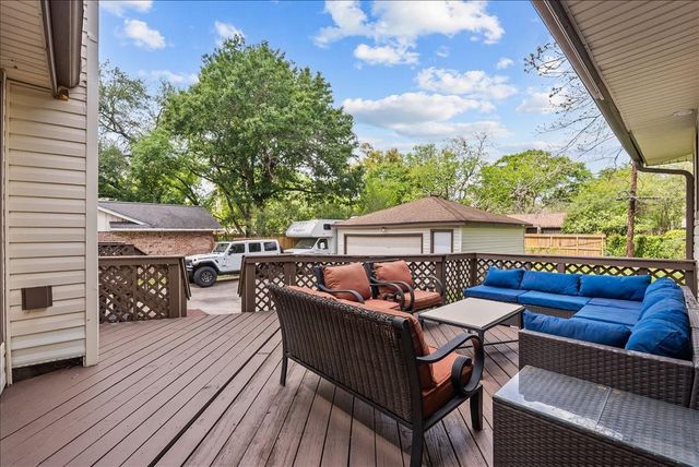 202 Harborcrest Drive, Seabrook, TX 77586