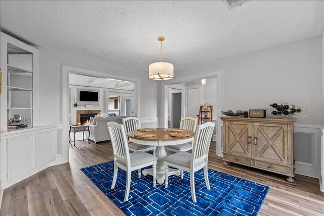 202 Harborcrest Drive, Seabrook, TX 77586