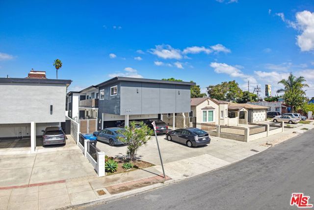 12441 Gilmore Avenue, Los Angeles, CA 90066