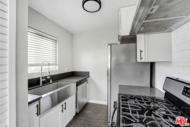 12441 Gilmore Avenue, Los Angeles, CA 90066