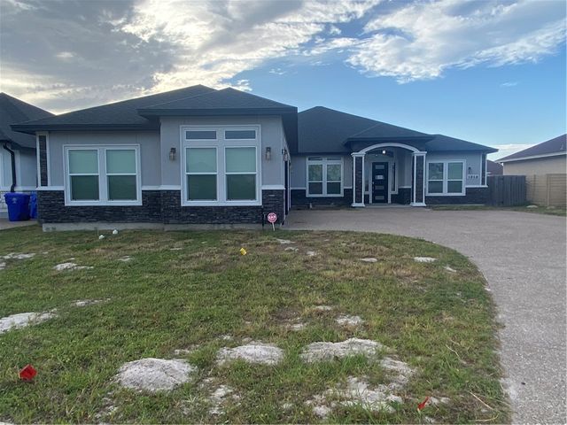 1313 Bentley Ct, Corpus Christi, TX 78418