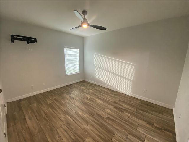 1313 Bentley Ct, Corpus Christi, TX 78418