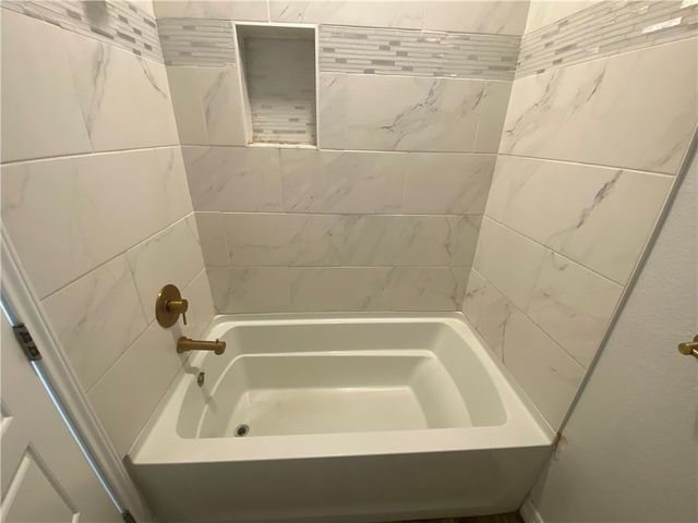 1313 Bentley Ct, Corpus Christi, TX 78418