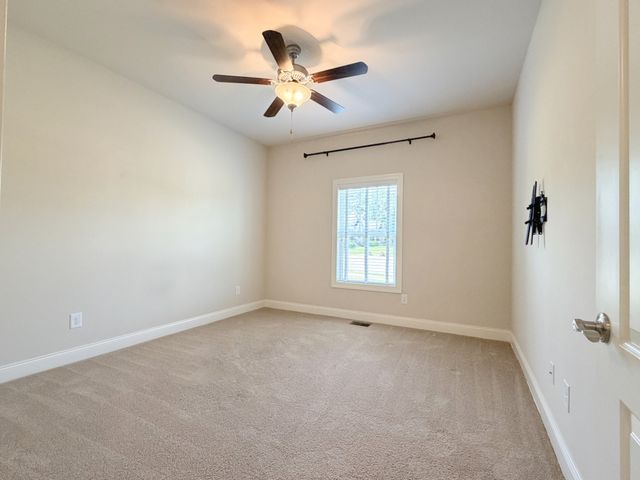 135 Odie Ray St, Gallatin, TN 37066