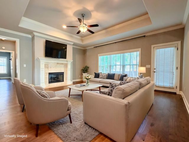 135 Odie Ray St, Gallatin, TN 37066