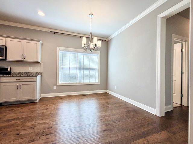 135 Odie Ray St, Gallatin, TN 37066