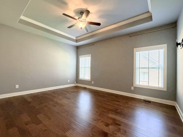 135 Odie Ray St, Gallatin, TN 37066