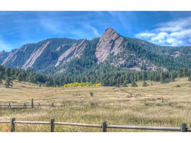 1116 6th St, Boulder, CO 80302