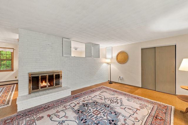 8 Trinity St, Danvers, MA 01923