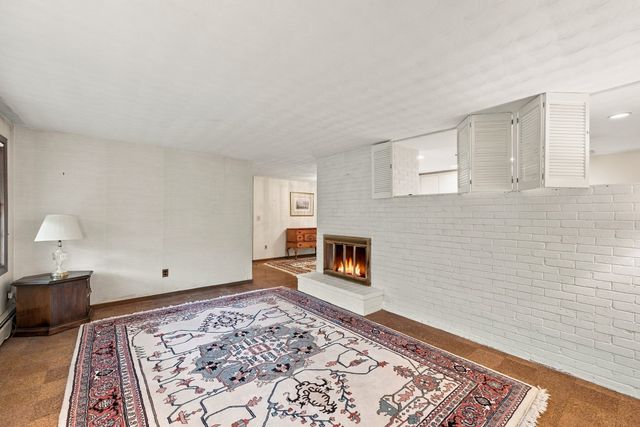 8 Trinity St, Danvers, MA 01923