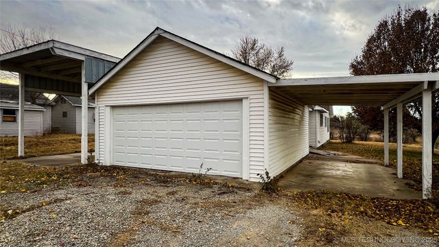 721 W Broadway Street, Drumright, OK 74030