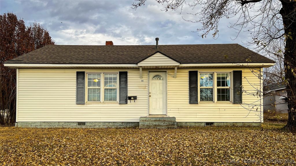 721 W Broadway Street, Drumright, OK 74030